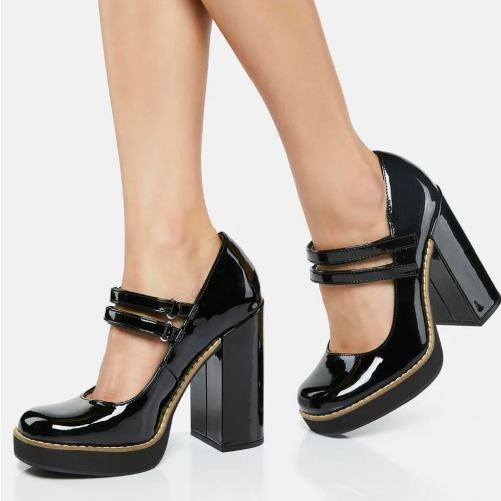 Steve Madden chunky heels with double strap